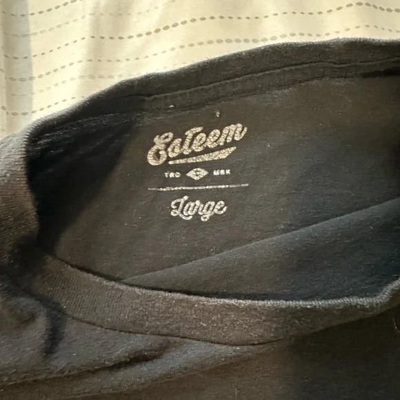 Esteem tee - Picture 2 of 3